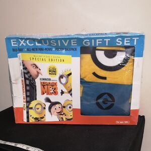 Despicable Me 3 Minion Blueray w Bonus Features & Backpack Gift Set New in Box